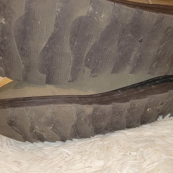 Muk Luks Brown Khaki Sweater Boots - Size 6 - GUC - Side Zipper and Buckles - Picture 6 of 10